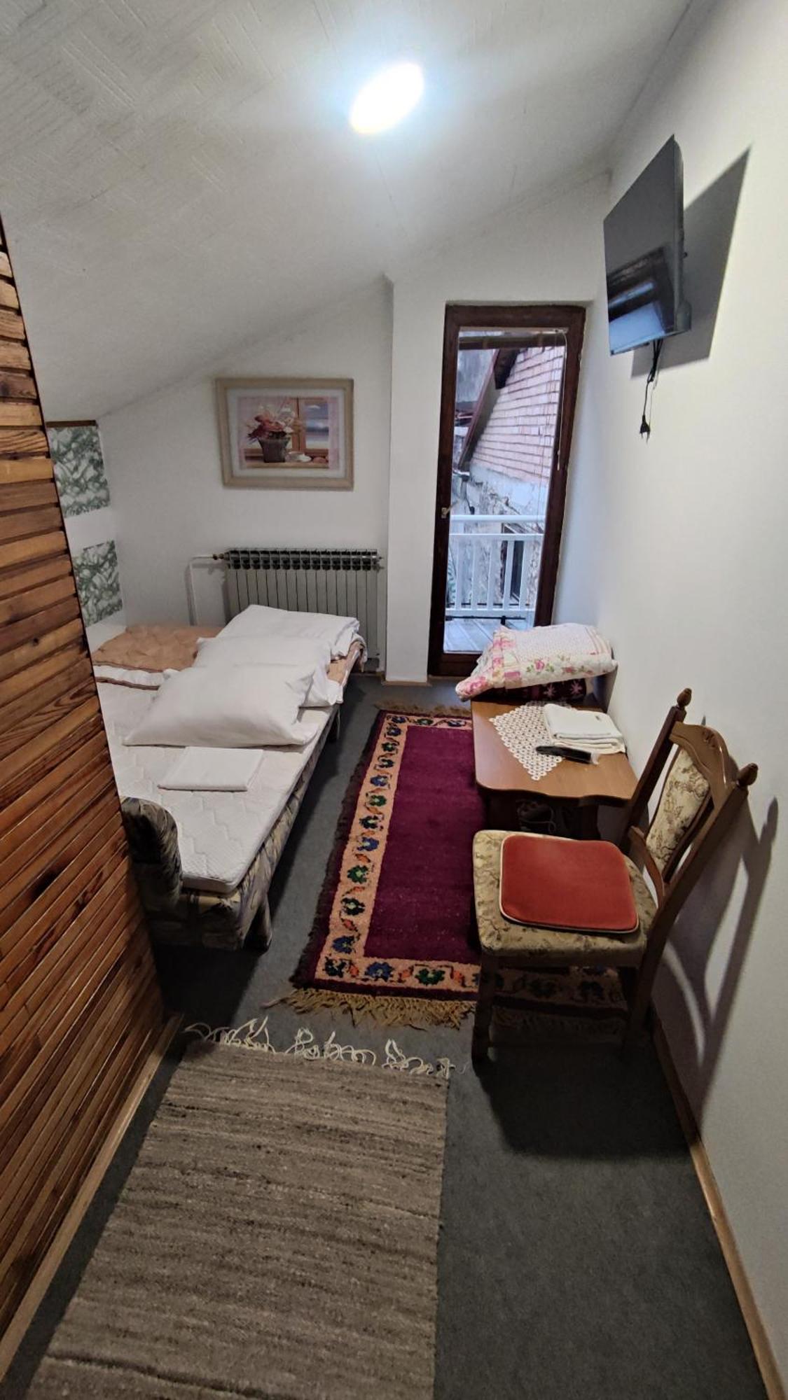 Curovac View Guest house *